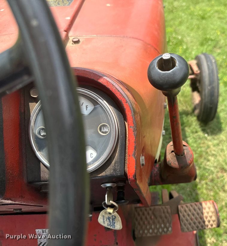 image for item DX0635 1965 International Harvester Farmall 656 tractor