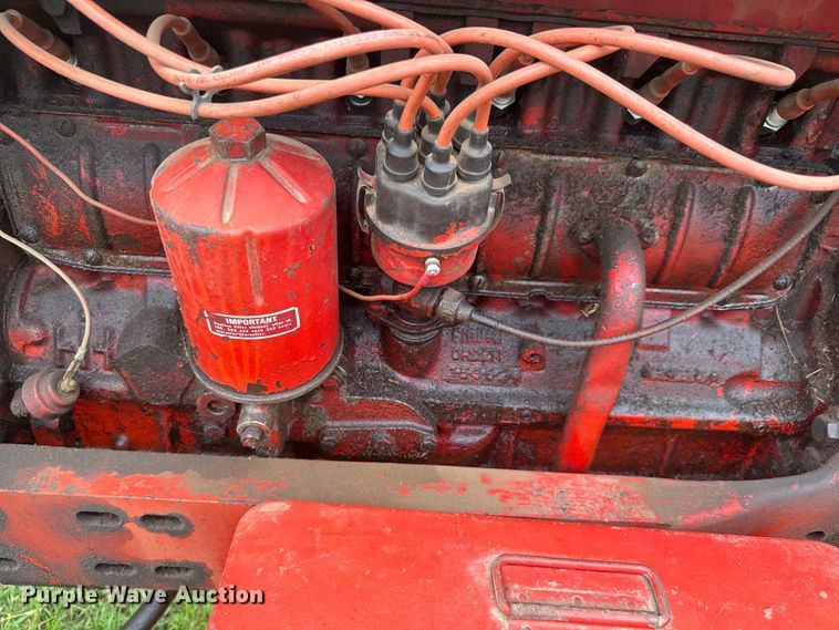 image for item DX0635 1965 International Harvester Farmall 656 tractor
