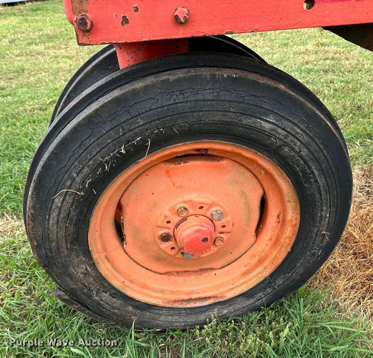 image for item DX0666 Allis-Chalmers WD C tractor