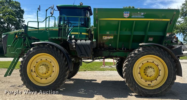 image for item EH6822 2012 John Deere 4940 spreader