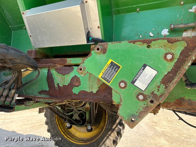 image for item EH6822 2012 John Deere 4940 spreader