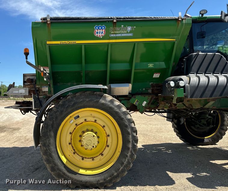 image for item EH6822 2012 John Deere 4940 spreader