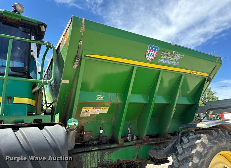 image for item EH6822 2012 John Deere 4940 spreader