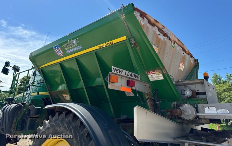 image for item EH6822 2012 John Deere 4940 spreader