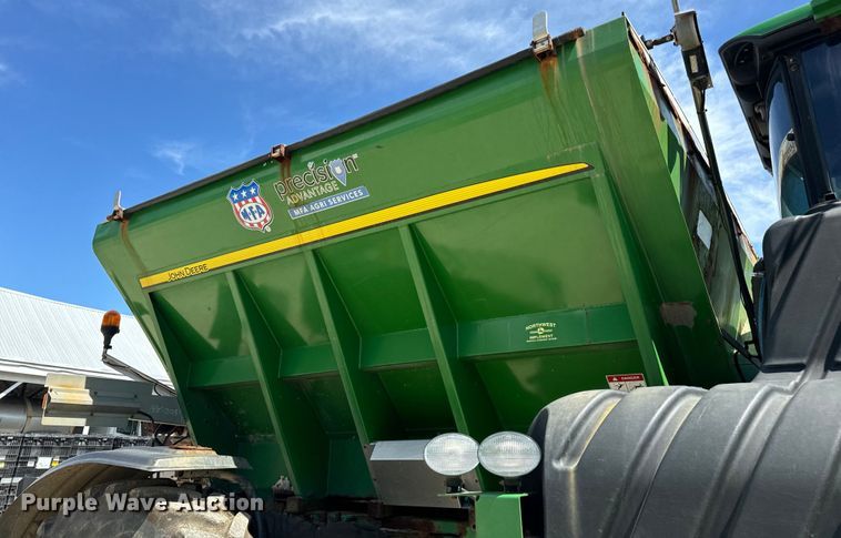 image for item EH6822 2012 John Deere 4940 spreader