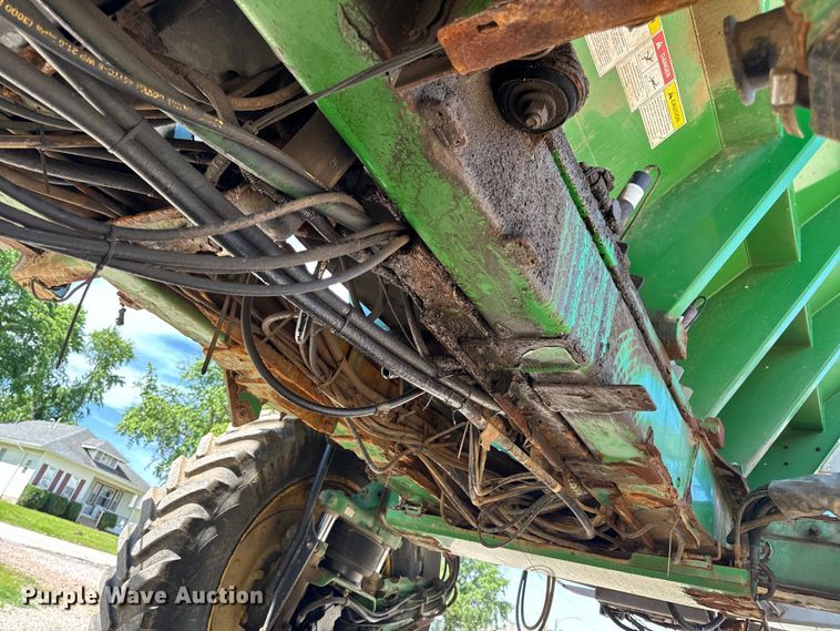 image for item EH6822 2012 John Deere 4940 spreader