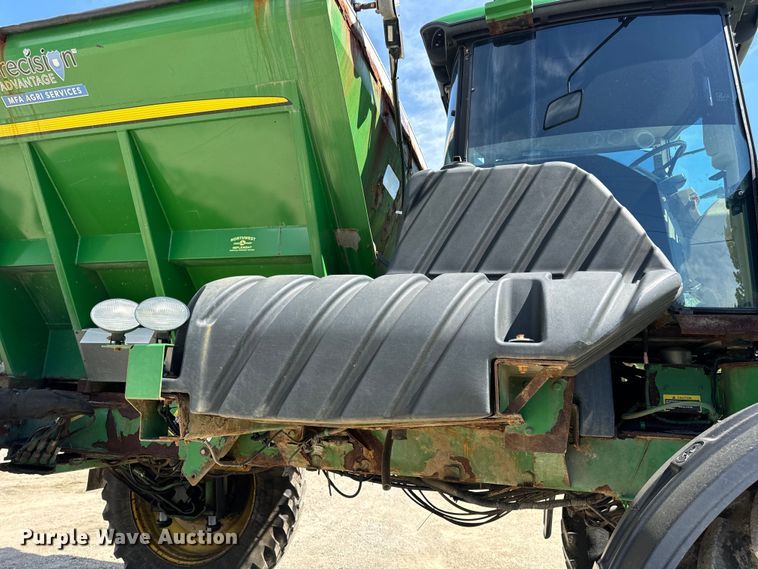 image for item EH6822 2012 John Deere 4940 spreader