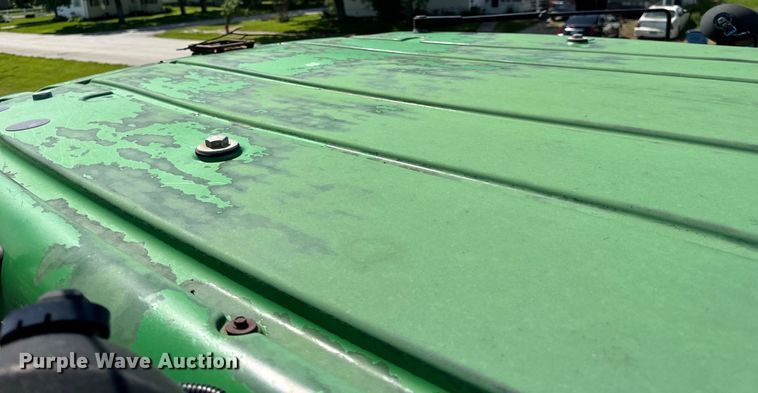 image for item EH6822 2012 John Deere 4940 spreader