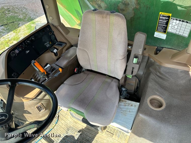 image for item EH6822 2012 John Deere 4940 spreader