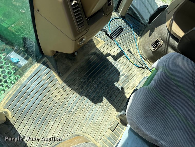 image for item EH6822 2012 John Deere 4940 spreader