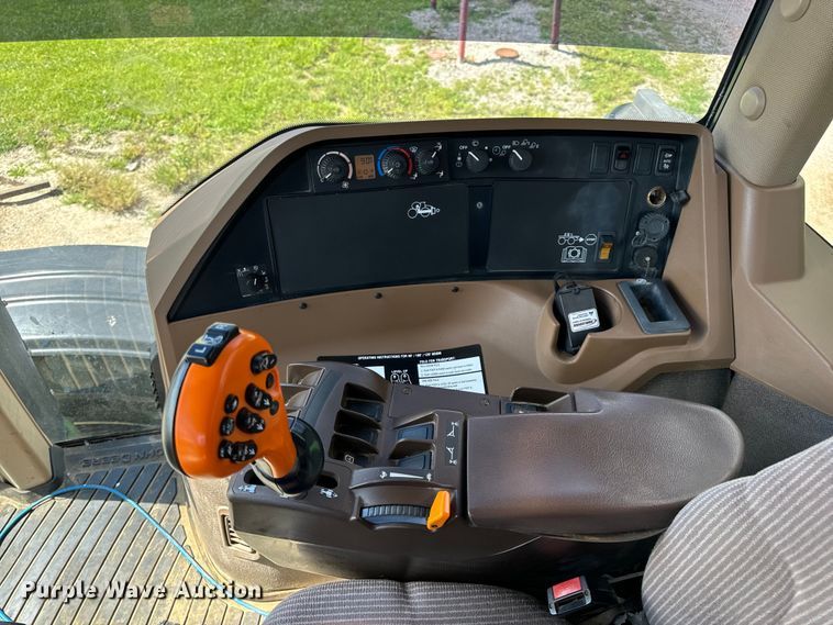 image for item EH6822 2012 John Deere 4940 spreader