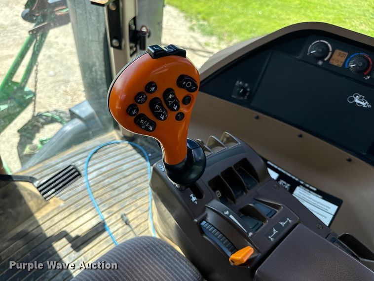 image for item EH6822 2012 John Deere 4940 spreader