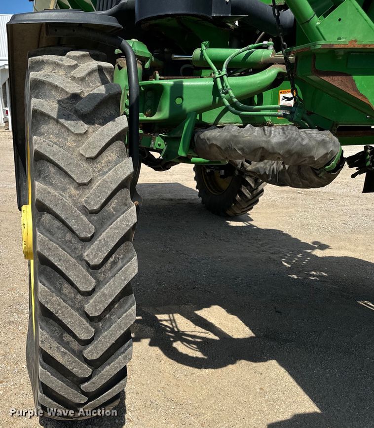 image for item EH6822 2012 John Deere 4940 spreader