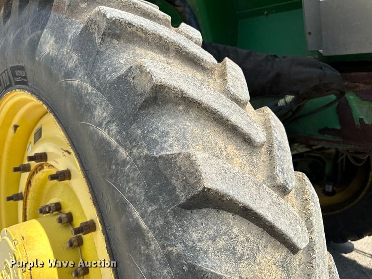 image for item EH6822 2012 John Deere 4940 spreader