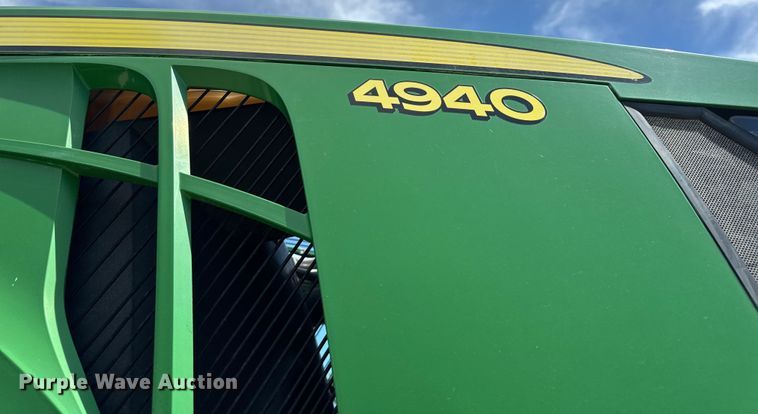 image for item EH6822 2012 John Deere 4940 spreader