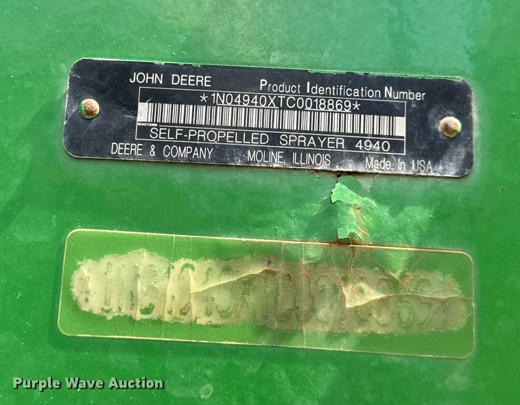 image for item EH6822 2012 John Deere 4940 spreader