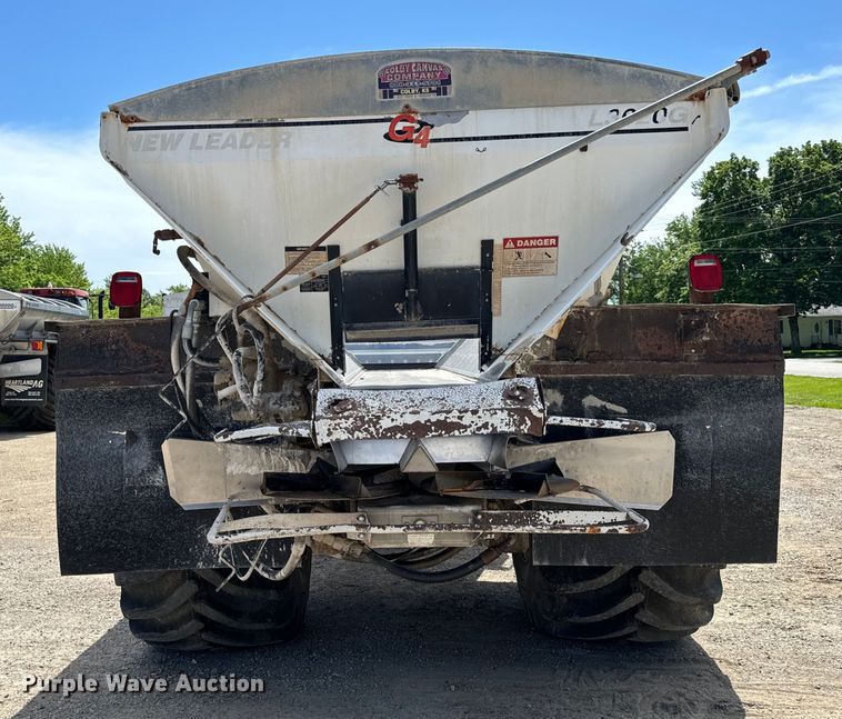 image for item EH6823 1994 Ag-Chem Terra Gator 1844 spreader