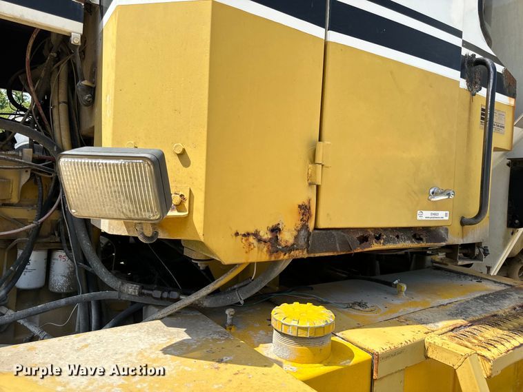 image for item EH6823 1994 Ag-Chem Terra Gator 1844 spreader