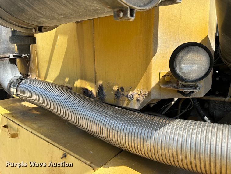 image for item EH6823 1994 Ag-Chem Terra Gator 1844 spreader