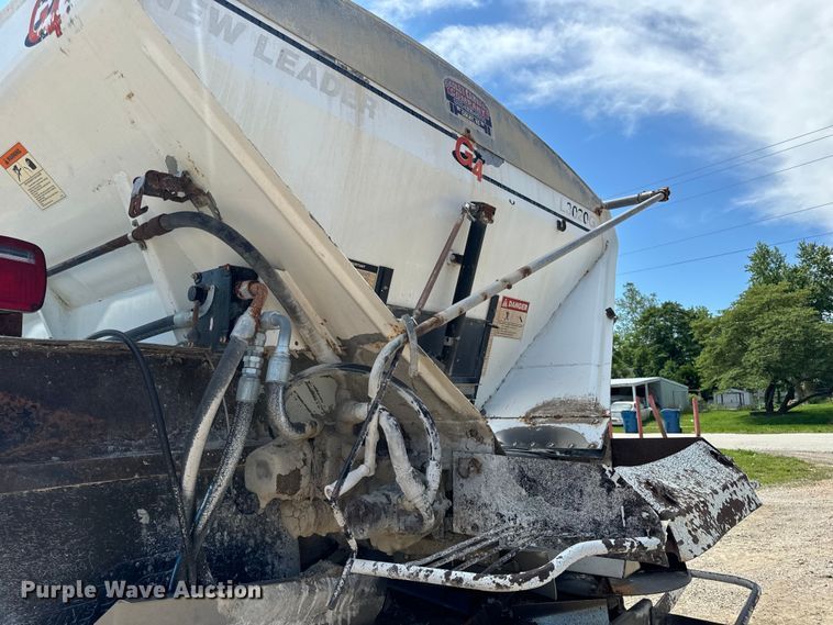 image for item EH6823 1994 Ag-Chem Terra Gator 1844 spreader