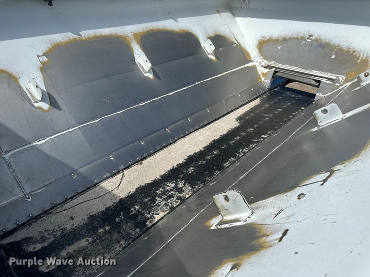 image for item EH6823 1994 Ag-Chem Terra Gator 1844 spreader