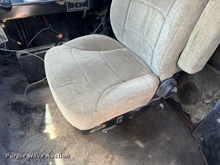 image for item EH6823 1994 Ag-Chem Terra Gator 1844 spreader