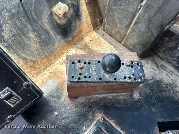 image for item EH6823 1994 Ag-Chem Terra Gator 1844 spreader