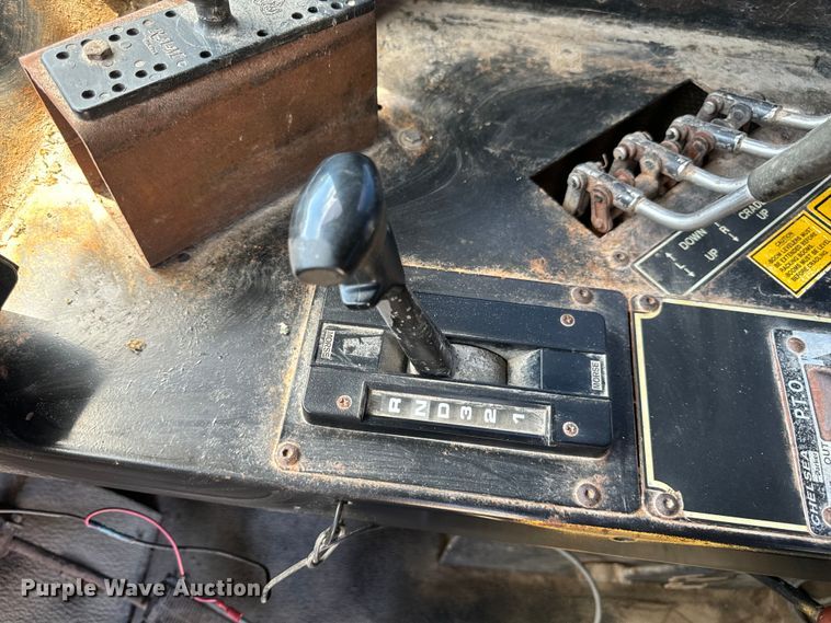 image for item EH6823 1994 Ag-Chem Terra Gator 1844 spreader