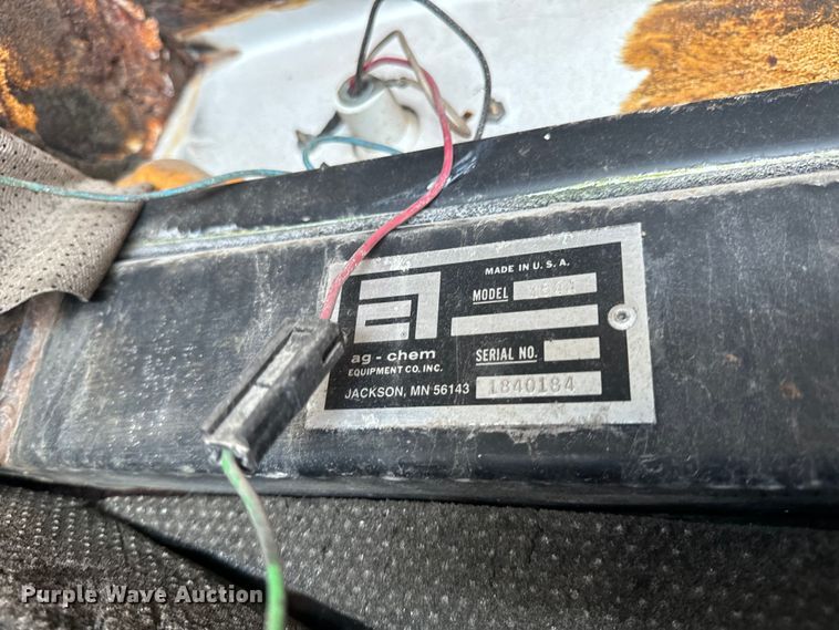 image for item EH6823 1994 Ag-Chem Terra Gator 1844 spreader