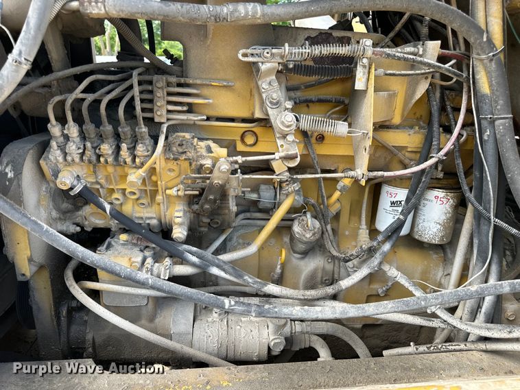 image for item EH6823 1994 Ag-Chem Terra Gator 1844 spreader