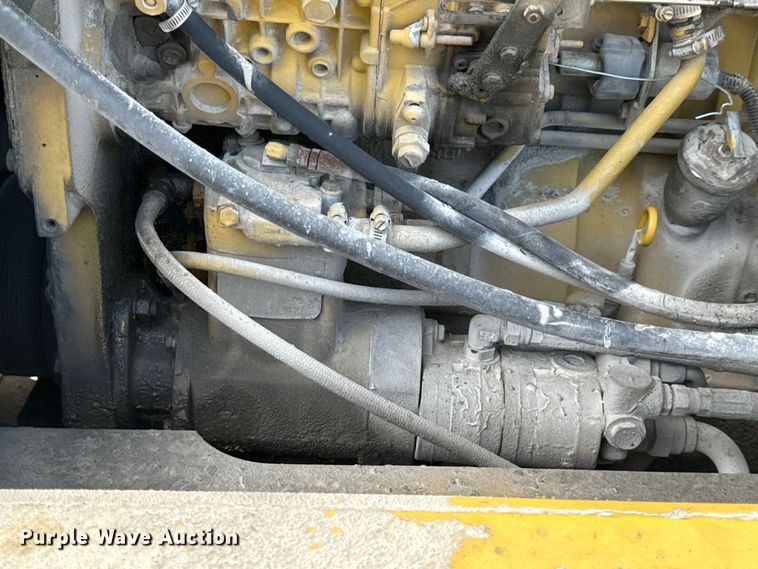 image for item EH6823 1994 Ag-Chem Terra Gator 1844 spreader