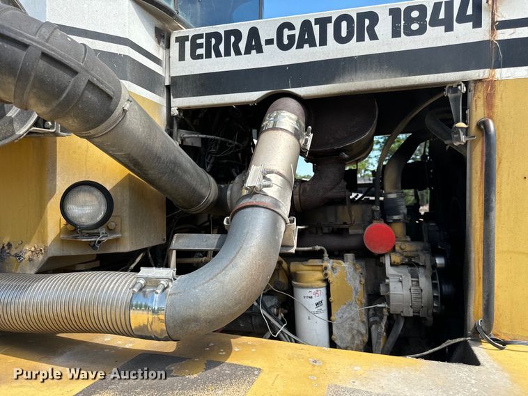 image for item EH6823 1994 Ag-Chem Terra Gator 1844 spreader