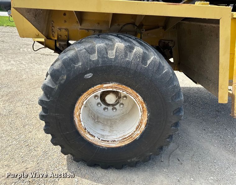 image for item EH6823 1994 Ag-Chem Terra Gator 1844 spreader