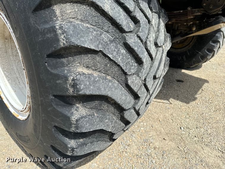 image for item EH6823 1994 Ag-Chem Terra Gator 1844 spreader