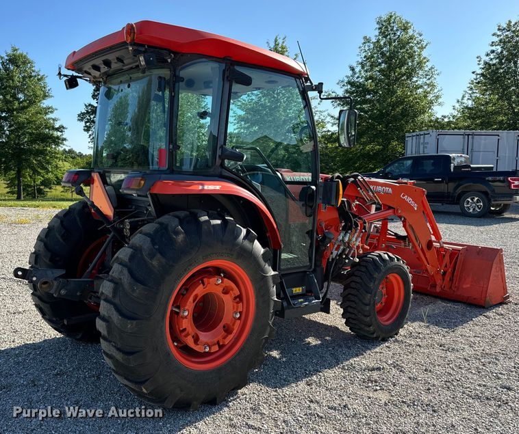 image for item EH6863 2016 Kubota L6060 MFWD tractor