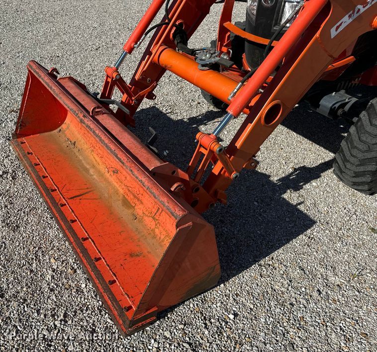 image for item EH6863 2016 Kubota L6060 MFWD tractor