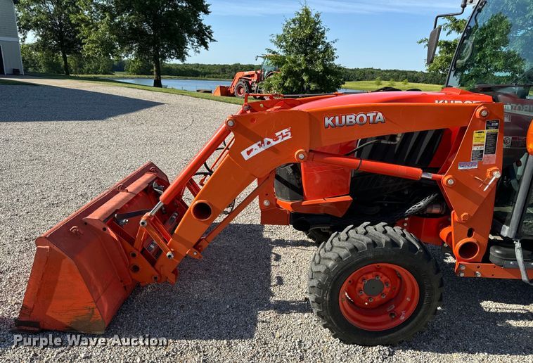 image for item EH6863 2016 Kubota L6060 MFWD tractor