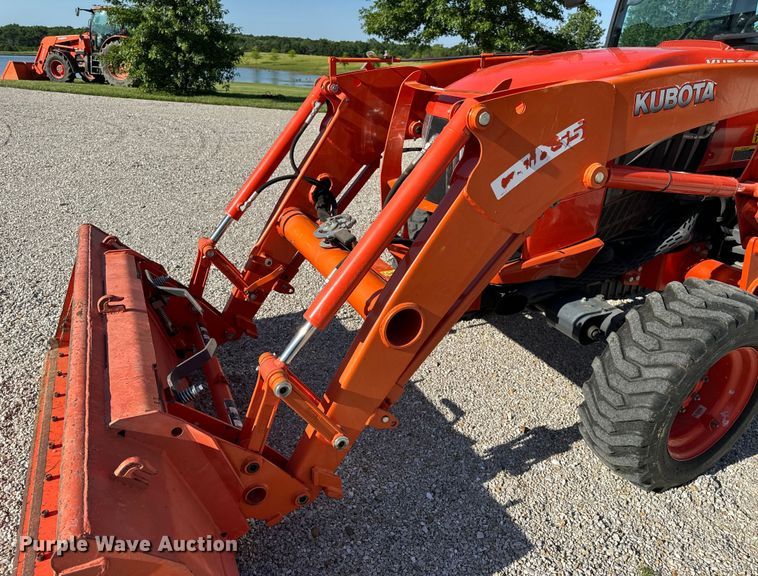image for item EH6863 2016 Kubota L6060 MFWD tractor