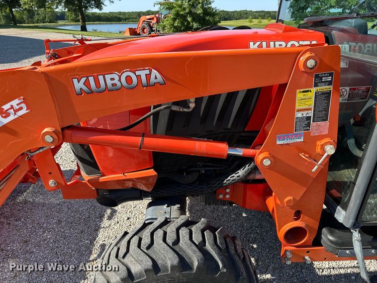 image for item EH6863 2016 Kubota L6060 MFWD tractor