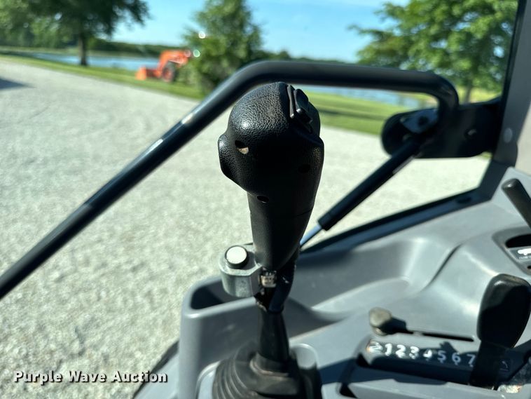 image for item EH6863 2016 Kubota L6060 MFWD tractor