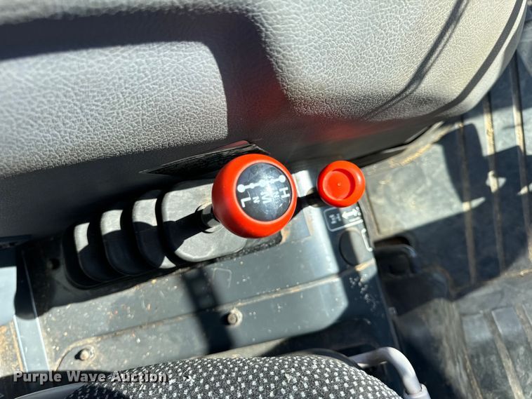 image for item EH6863 2016 Kubota L6060 MFWD tractor