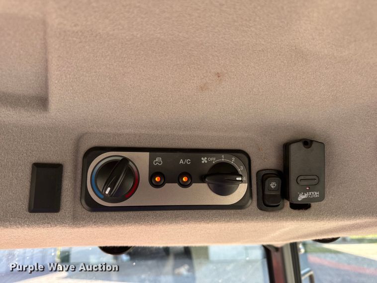 image for item EH6863 2016 Kubota L6060 MFWD tractor