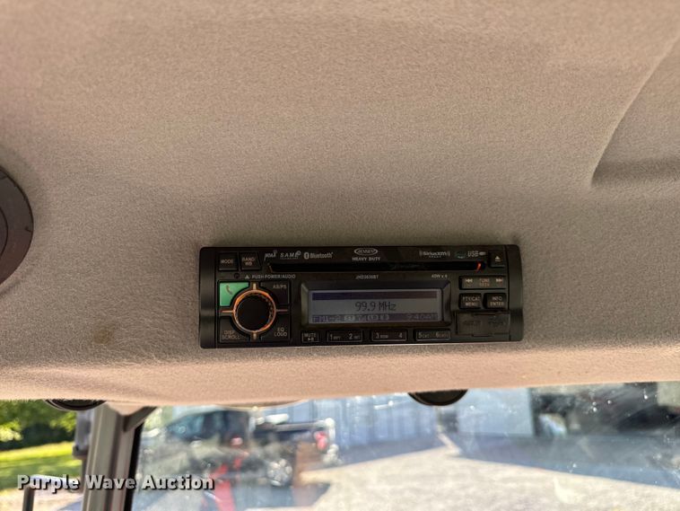 image for item EH6863 2016 Kubota L6060 MFWD tractor