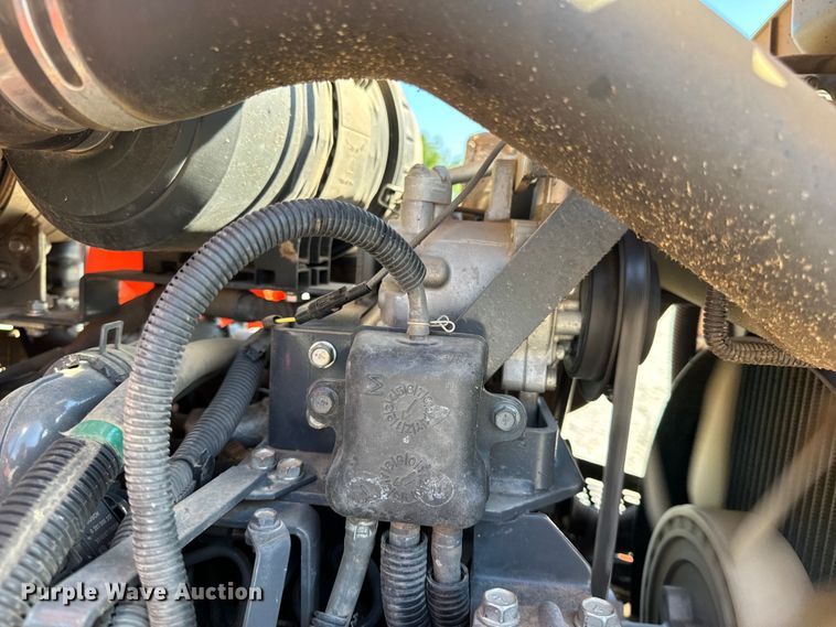 image for item EH6863 2016 Kubota L6060 MFWD tractor