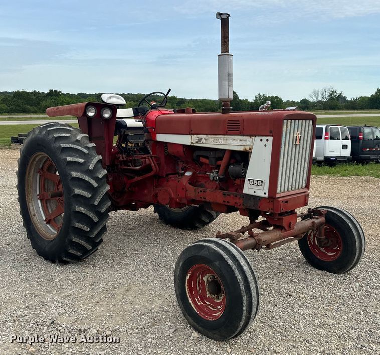 1965 International Harvester Farmall 656 tractor in New Bloomfield, MO ...