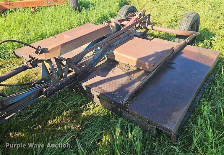 image for item EI3854 1975 John Deere  1530 tractor