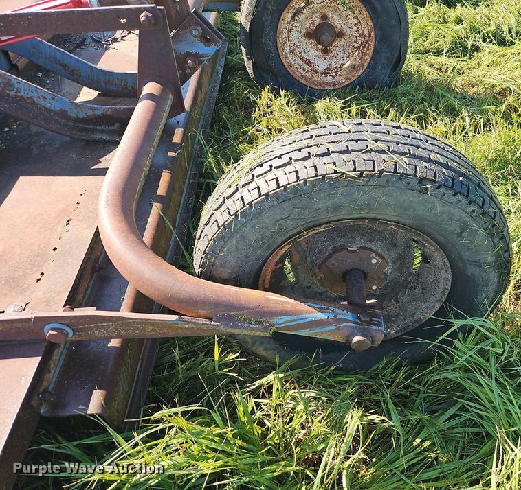 image for item EI3854 1975 John Deere  1530 tractor