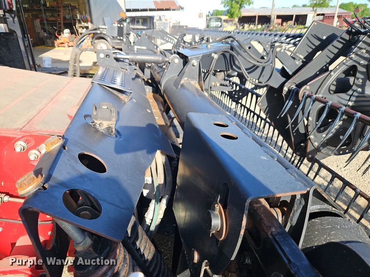 image for item EI3888 2006 MacDon 974 flex draper head