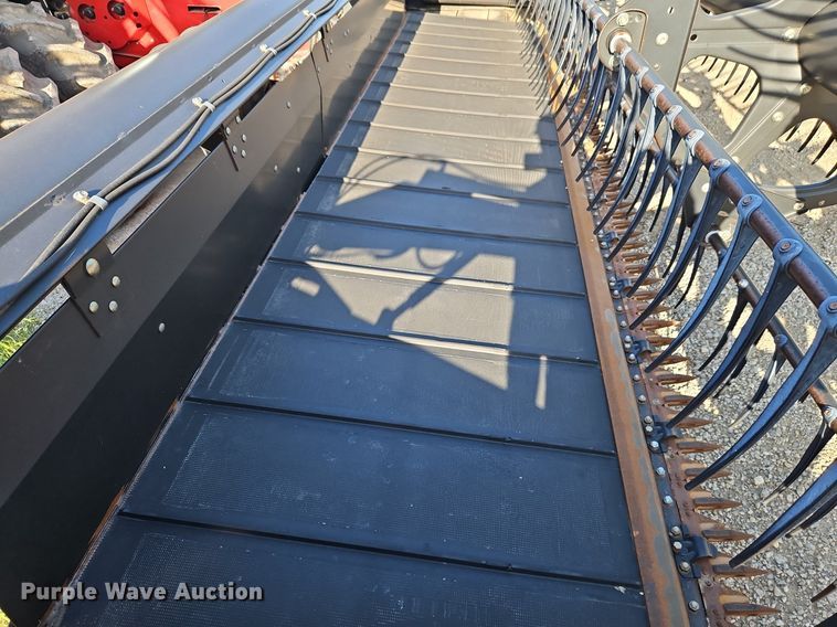 image for item EI3888 2006 MacDon 974 flex draper head