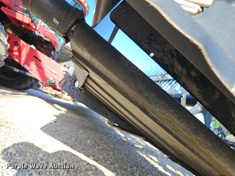 image for item EI3888 2006 MacDon 974 flex draper head